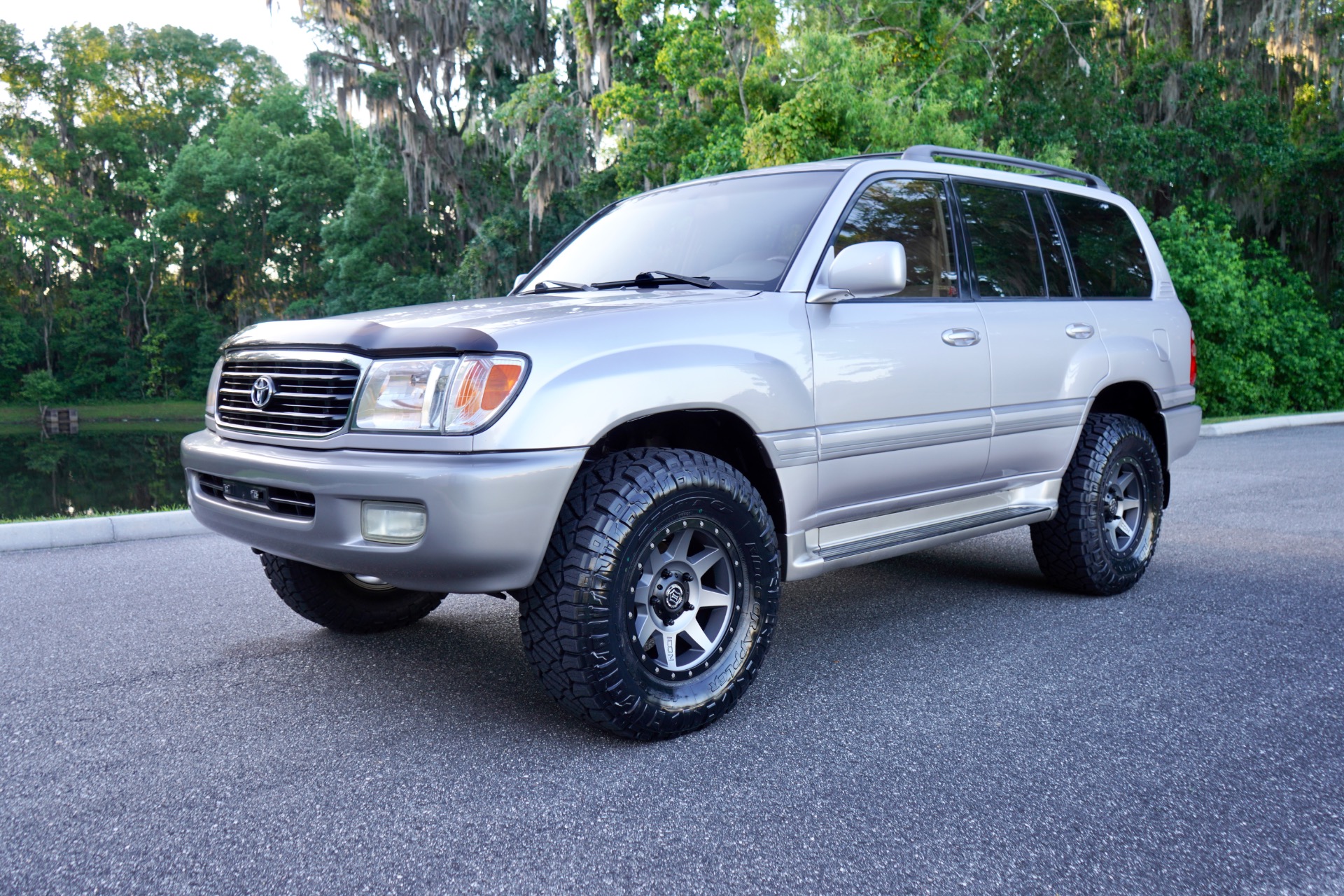 Used 2001 Toyota Land Cruiser 100 LOW MILE For Sale (Sold) | Kings ...